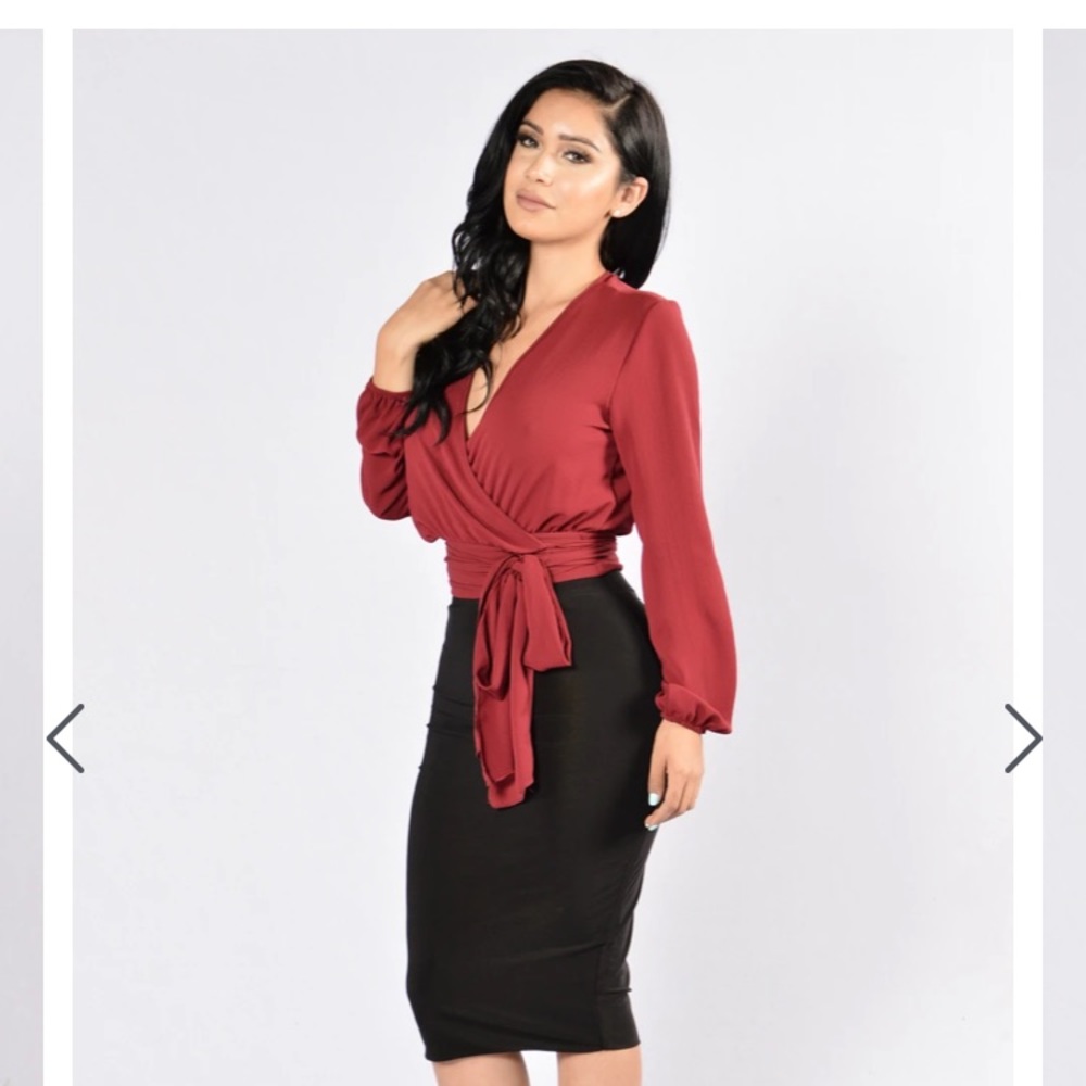 Fashion nova burgundy top